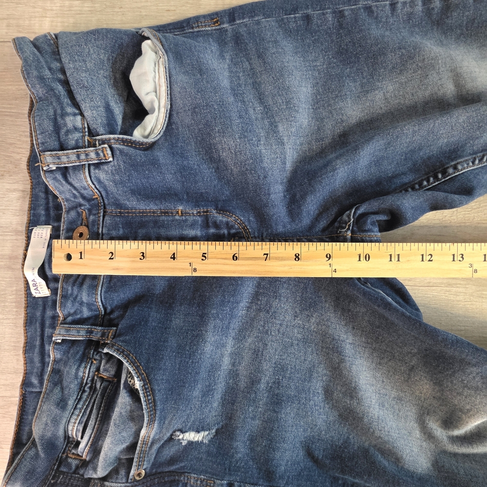 Zara Blue Cropped Jeans with Pearl Accents Size 12 - Picture 6 of 7